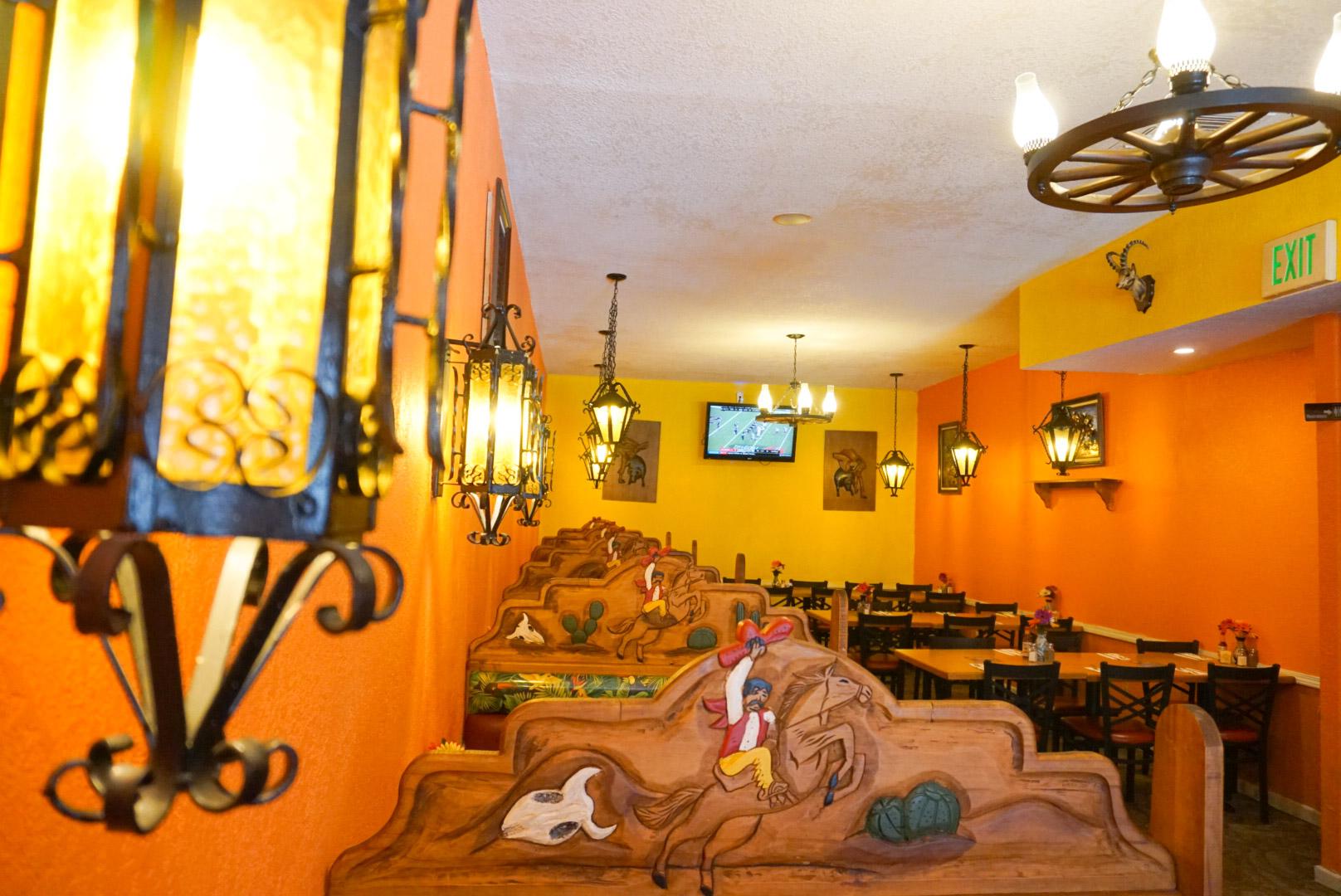 Los Compadres Mexican Restaurant